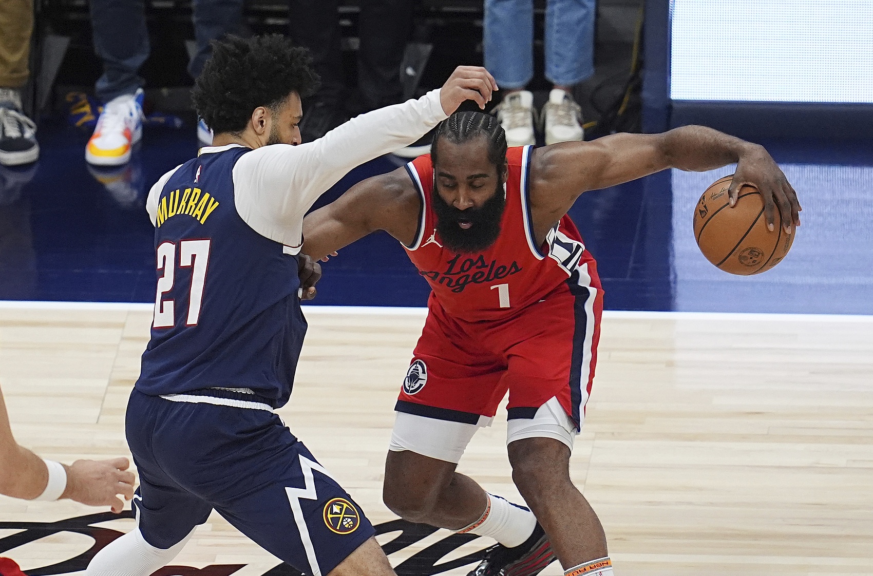 快船完胜灰熊，西亚卡姆带队取胜