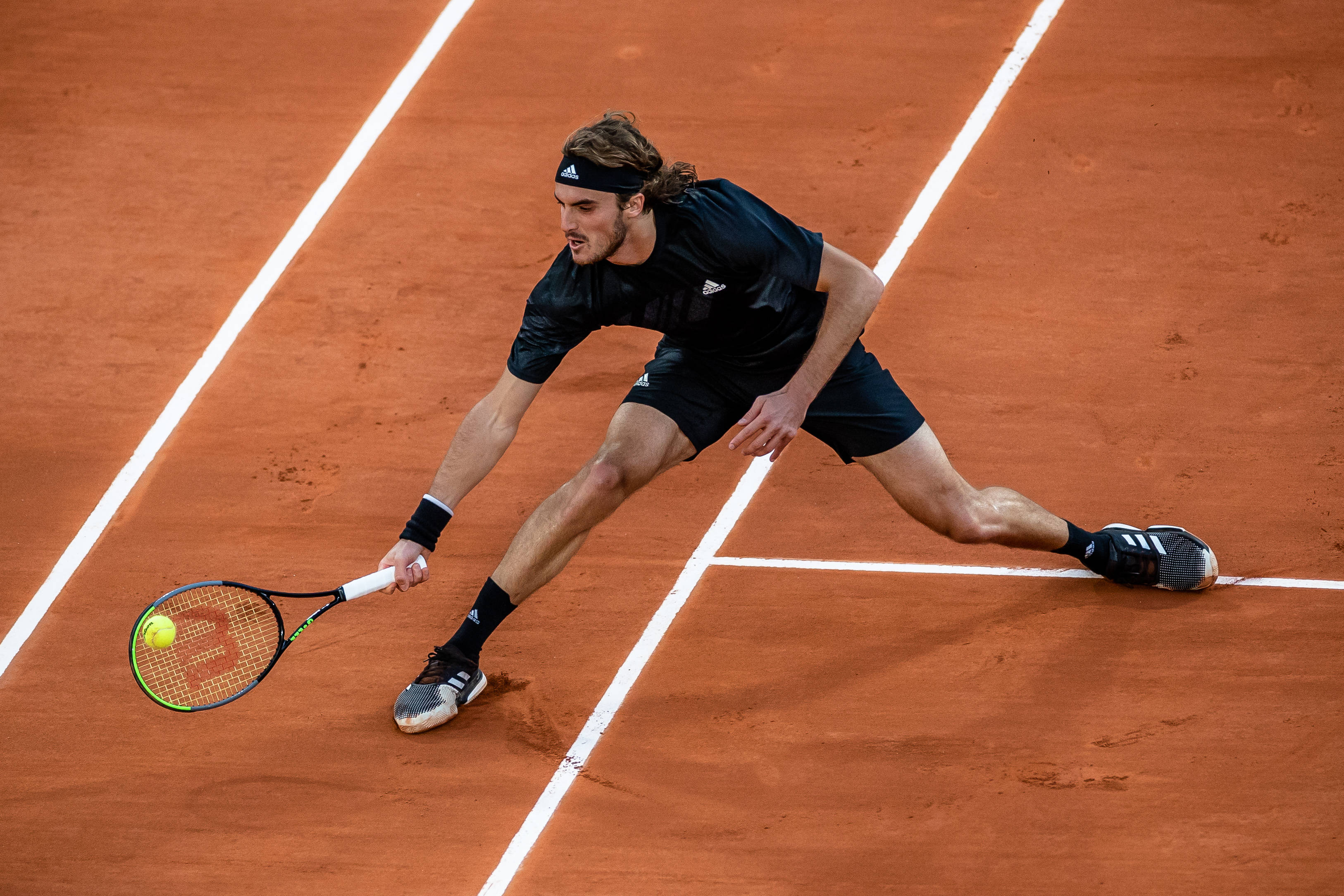 美网完胜法网，西西帕斯统治全场