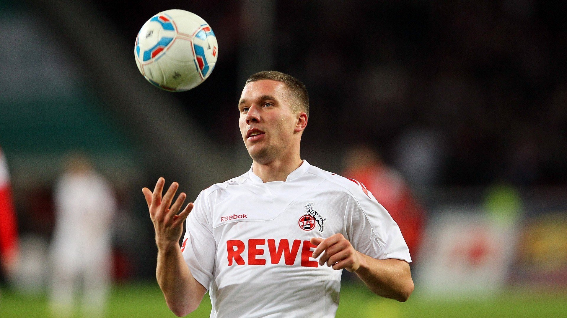 终场哨响前的致命一击,卡瓦哈尔导演马竞末节逆转波兰