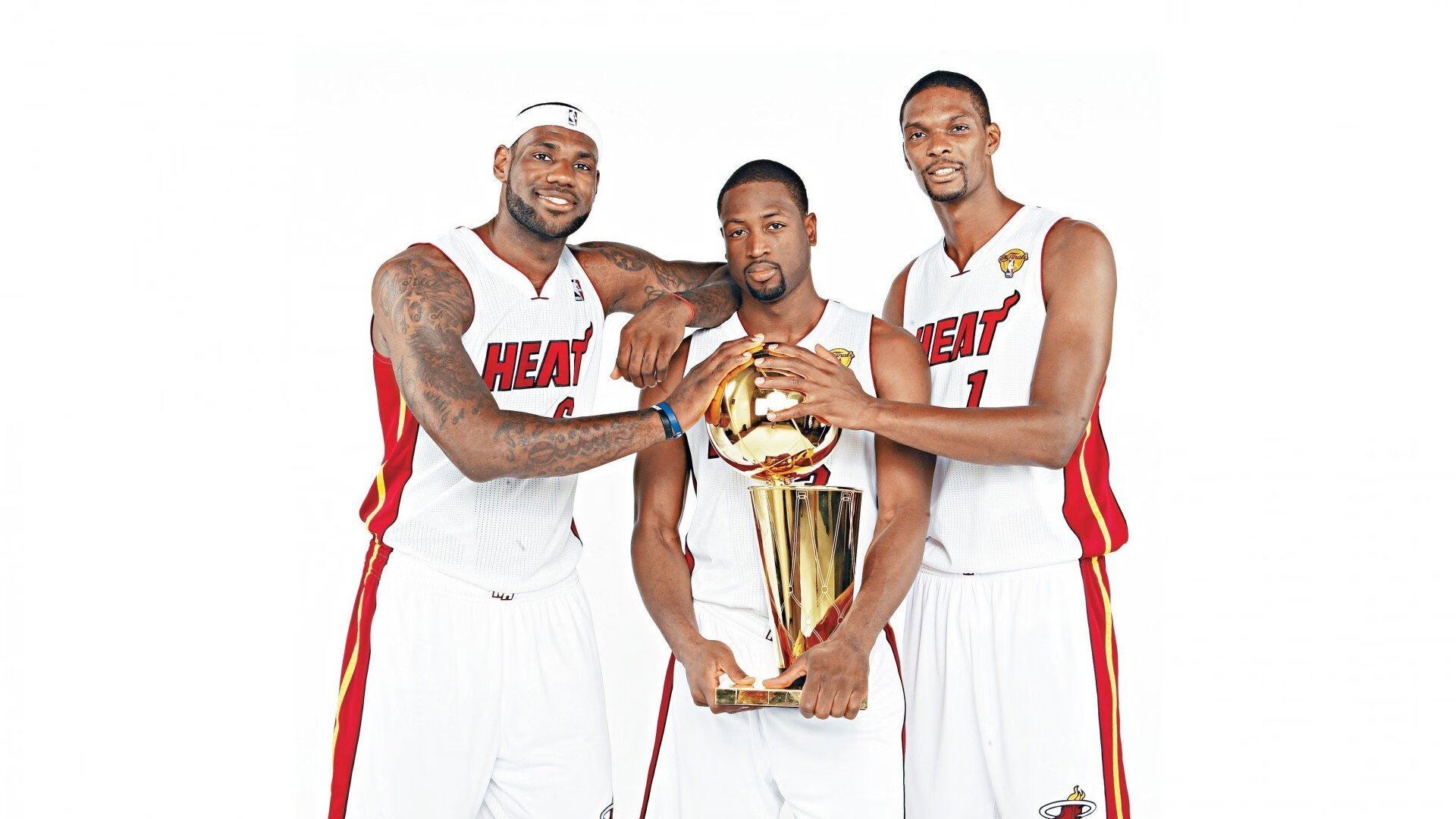 英超争冠之夜，迪亚斯持续制造杀伤，改写格局的锋线利刃